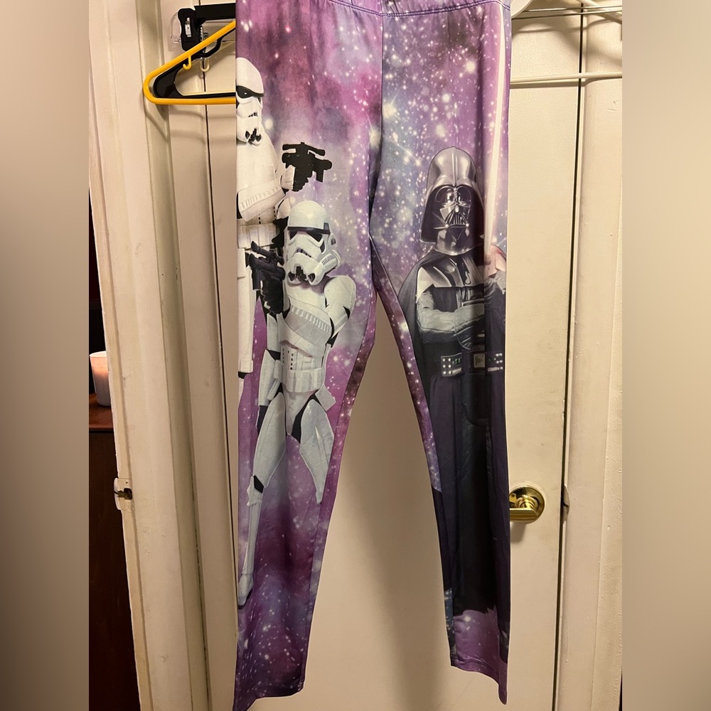 L Mighty Fine Star Wars Stormtroopers and Darth Vader leggings